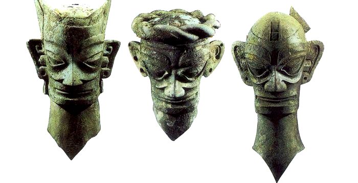 Три головы. Бронзовые отливки. Шан.Китай. (конец 2 тыс до н.э.)  