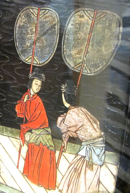 Девушки с опахалами. Фрагмент китайской ширмы 17 века. Эрмитаж. Фото Лимарева В.Н.