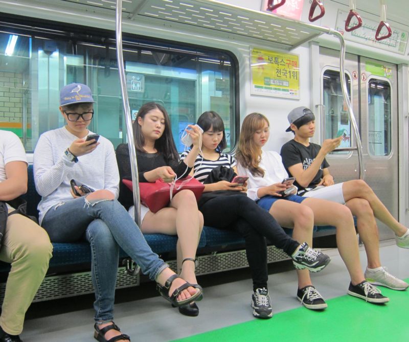 В корейском метро. Сеул.  Фото Лимарева В.Н.  