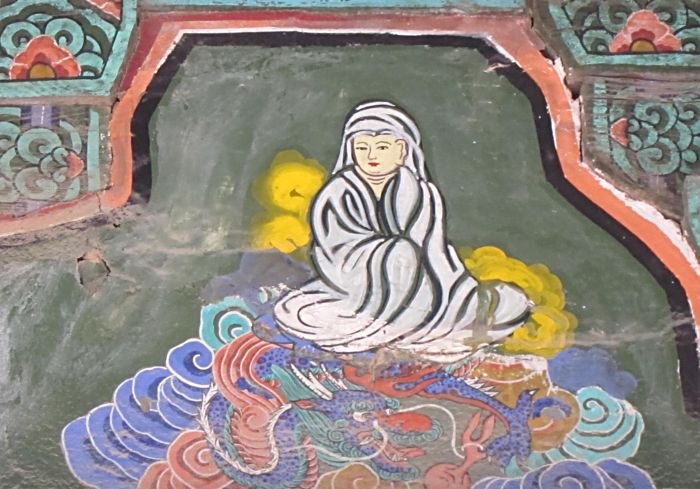 
Женщина-медведица в ожидании зачатия ребенка (?). Из корейской мифологии. Монастырь Пульгукса в Кенджу. Фото Лимарева В.Н.